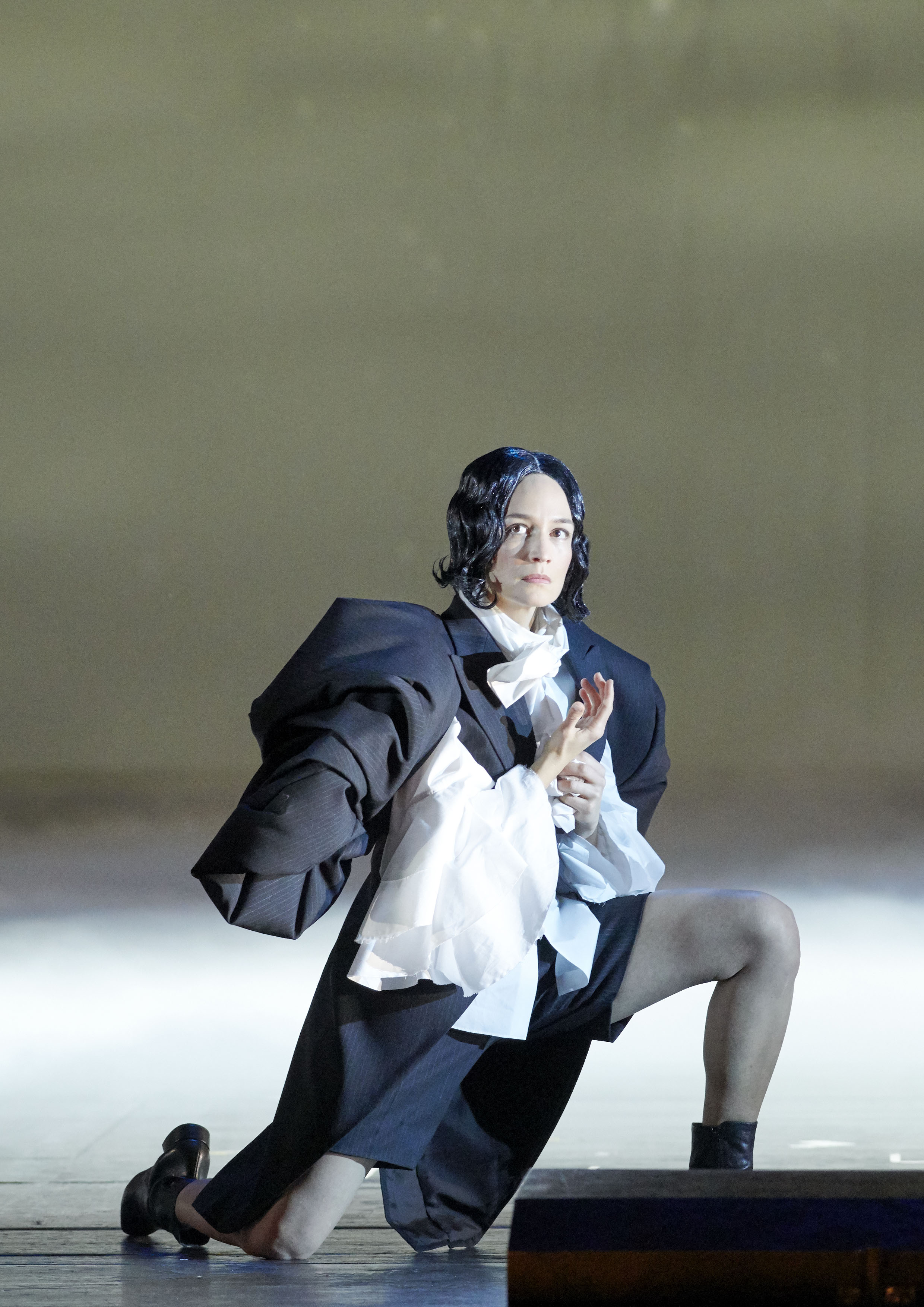 川久保玲為維也納國家歌劇院製作《奧蘭多》戲服 © Wiener Staatsoper / Michael Pöhn